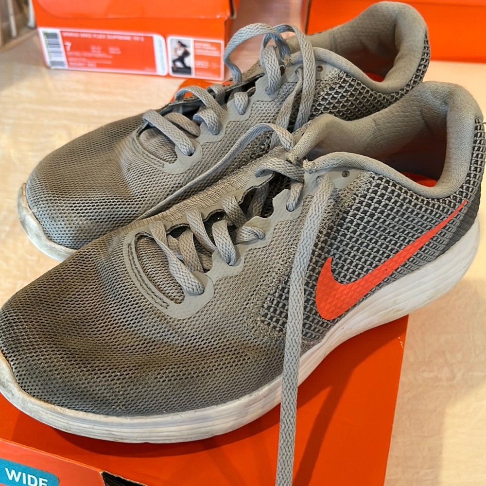 Nike 6.5 wide I usually wear 7 these fit